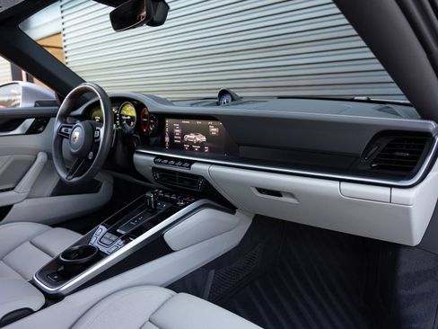 Certified 2021 Porsche 911 Turbo S AWD/4WD image 34