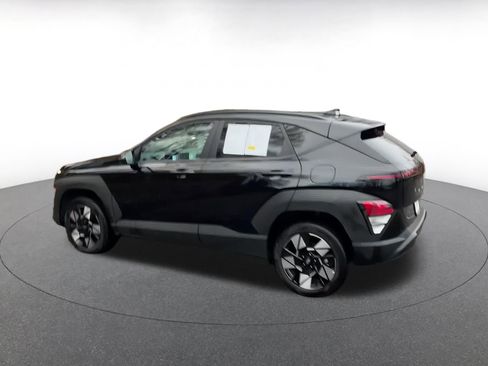 Used 2025 Hyundai Kona SEL image 10