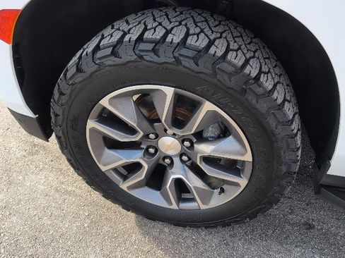 Used 2022 Chevrolet Tahoe LT w/ LT Signature Plus Package image 15