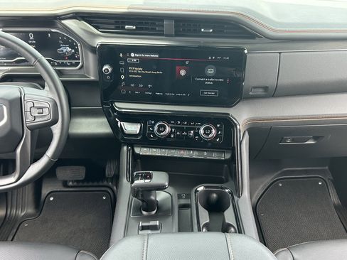 Certified 2025 GMC Sierra 1500 AT4 AWD/4WD image 17