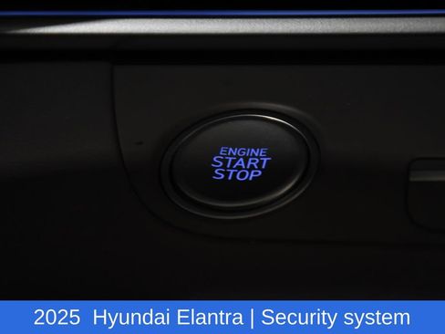 Used 2025 Hyundai Elantra SEL FWD image 19