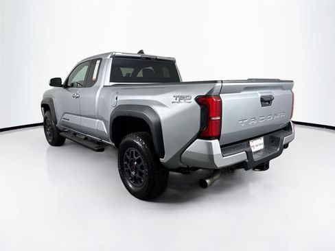 Used 2025 Toyota Tacoma PreRunner RWD image 12