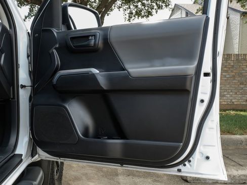 Used 2020 Toyota Tacoma SR5 image 52