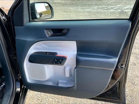 Used 2022 Ford Maverick XLT image 24