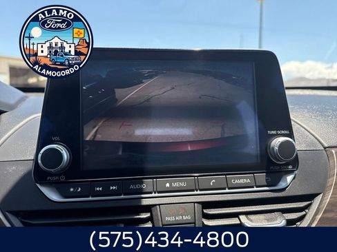 Used 2023 Nissan Altima 2.5 SV image 9