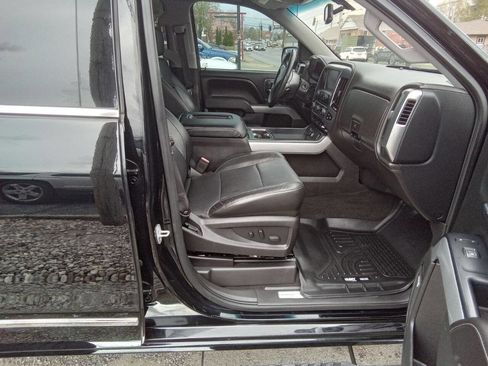 Used 2017 Chevrolet Silverado 1500 LTZ Z71 w/ LTZ Plus Package image 3