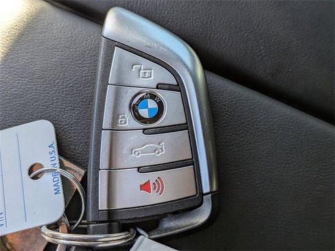 Used 2022 BMW X6 M50i w/ Executive Package image 35