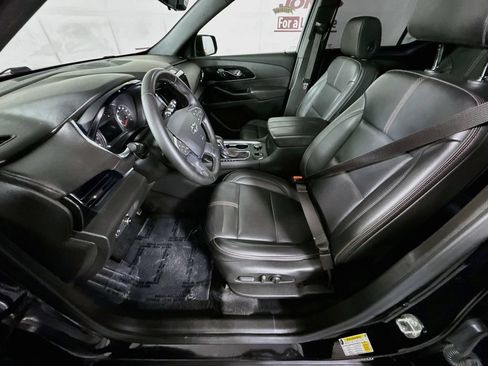 Used 2023 Chevrolet Traverse RS AWD/4WD image 24