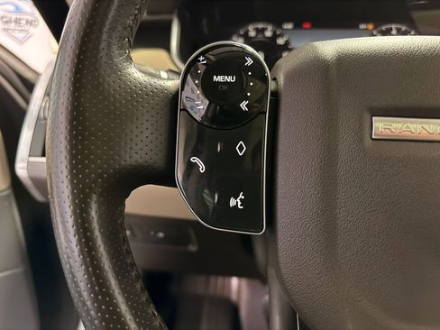 Used 2020 Land Rover Range Rover Sport SE image 29