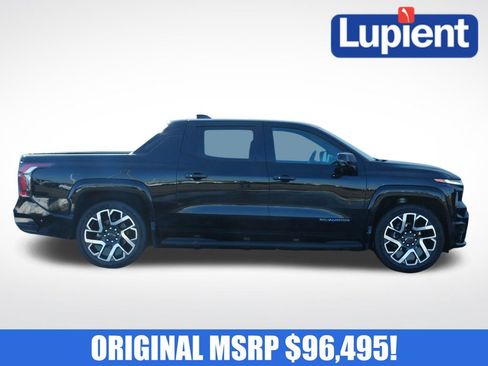 Used 2024 Chevrolet Silverado EV RST AWD/4WD image 2
