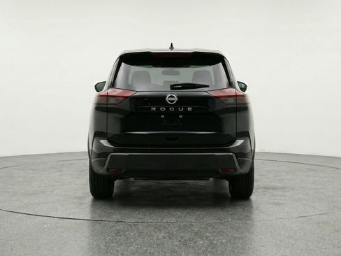 Used 2025 Nissan Rogue SV image 7