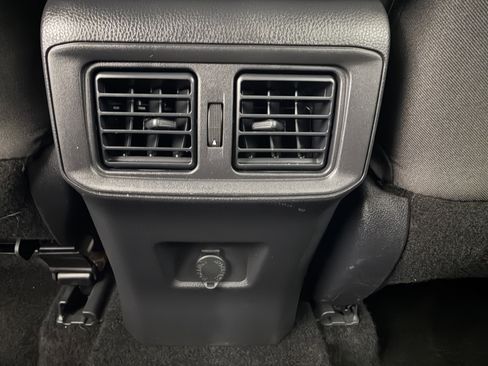 Used 2025 Toyota RAV4 LE image 27