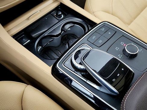 Used 2018 Mercedes-Benz GLS 450 4MATIC w/ Premium Package image 16
