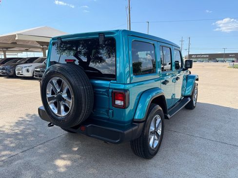 Used 2020 Jeep Wrangler Unlimited Sahara AWD/4WD image 7