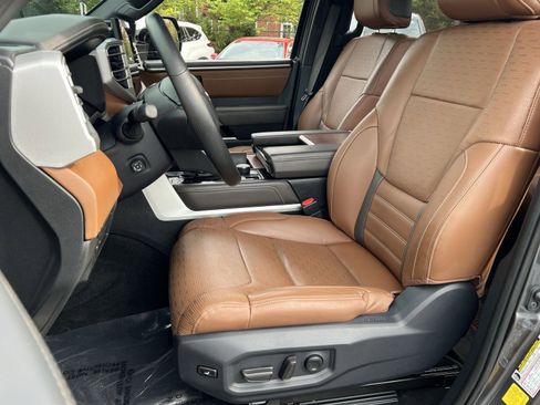 Used 2022 Toyota Tundra 1794 Edition w/ Advanced Package AWD/4WD image 12