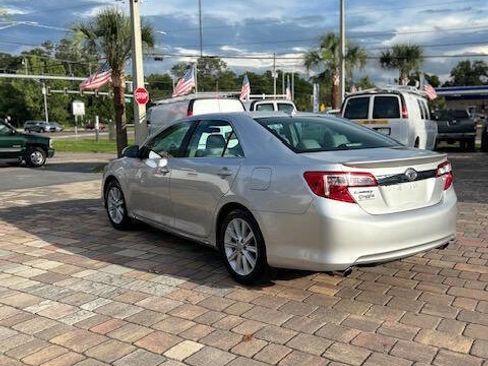 Used 2012 Toyota Camry XLE FWD image 7