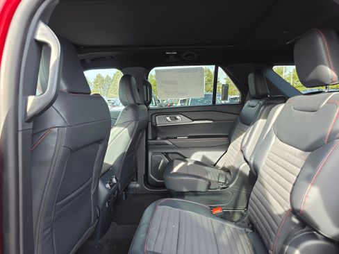 New 2026 Ford Explorer ST-Line image 10