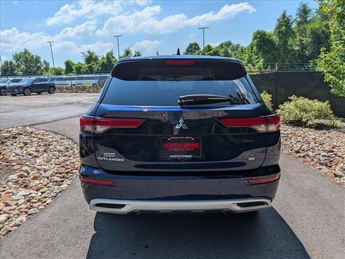 Used 2024 Mitsubishi Outlander SE FWD image 4