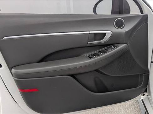 Used 2020 Hyundai Sonata SEL w/ Convenience Package FWD image 12