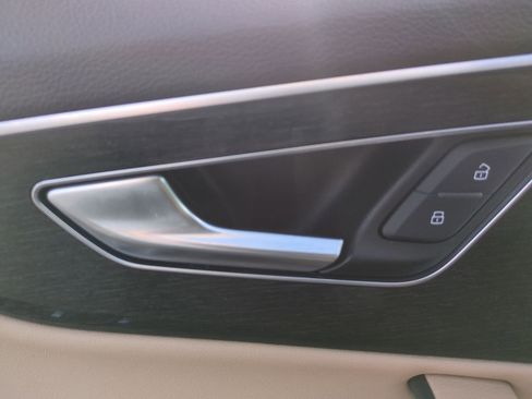 Used 2021 Audi Q7 3.0T Premium w/ Convenience Package image 14