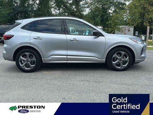 Used 2024 Ford Escape ST-Line w/ Tech Pack #1 FWD image 8