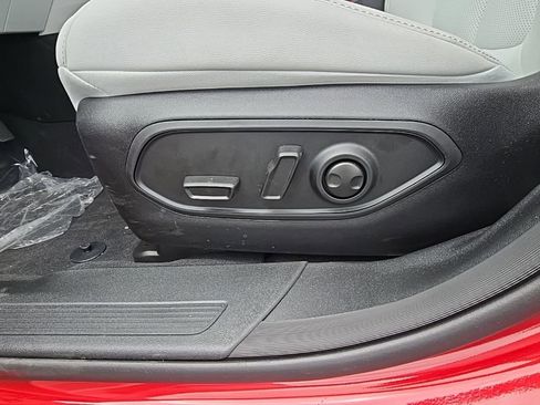 New 2026 Jeep Cherokee Limited image 11