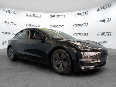 Used 2023 Tesla Model 3 Standard Range RWD image 1