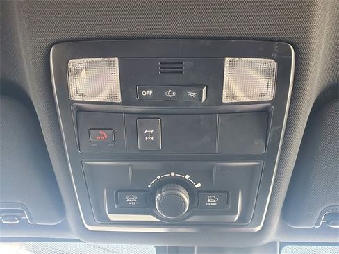 Used 2022 Toyota Tacoma TRD Off-Road image 30