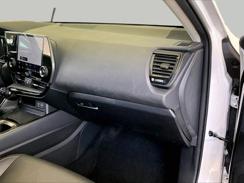 Used 2022 Lexus NX 250 FWD w/ Towing Package (2000 Lbs) image 16
