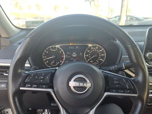 Certified 2024 Nissan Altima 2.5 SR FWD image 12