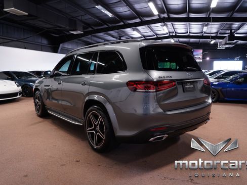 Used 2022 Mercedes-Benz GLS 450 4MATIC w/ AMG Line Exterior image 5