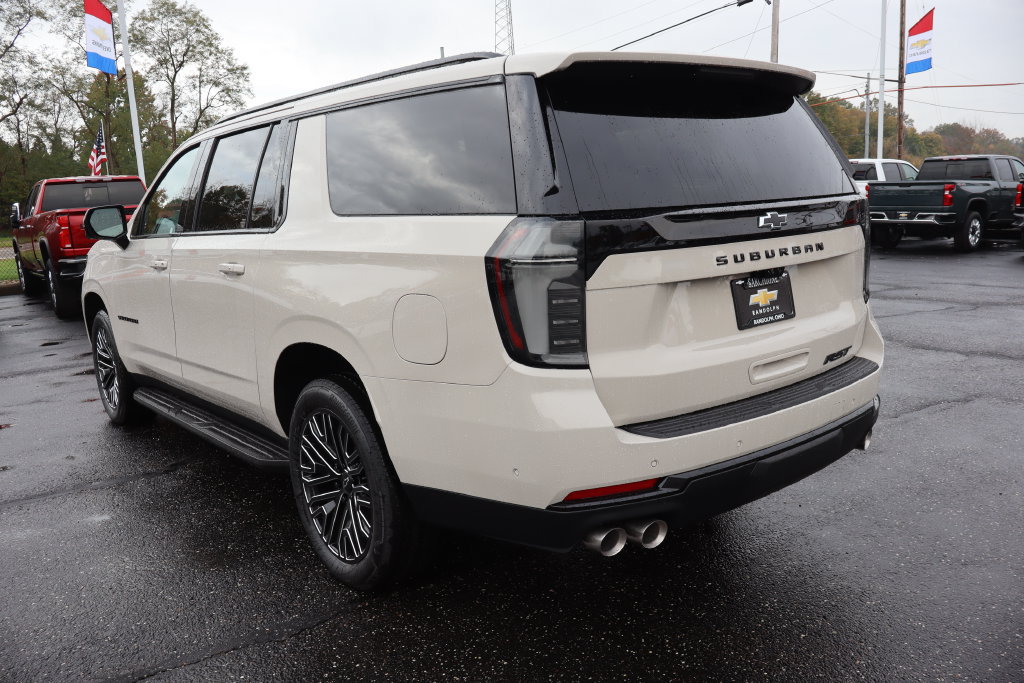 New 2027 Chevrolet Suburban RST w/ Advanced Technology Package AWD/4WD image 3