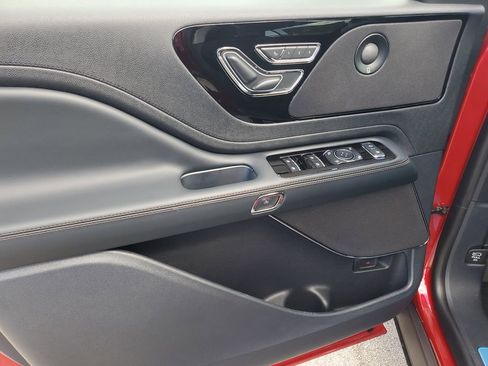 New 2025 Lincoln Aviator 2WD w/ Jet Appearance Package image 19