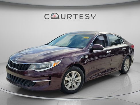 Used 2017 Kia Optima LX w/ Driver Convenience Package FWD image 1