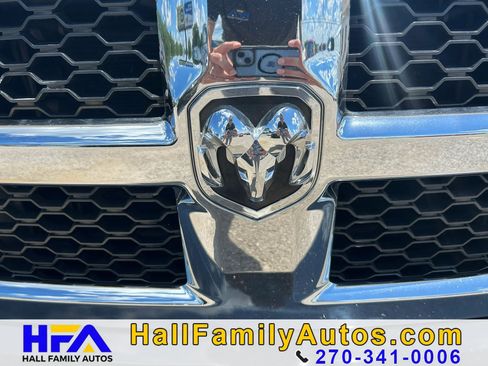 Used 2013 RAM 1500 Classic SLT w/ Premium Display Pkg RWD image 33