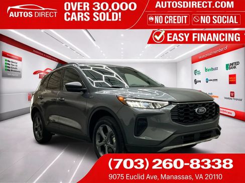 Used 2025 Ford Escape ST-Line w/ Cold Weather Package AWD/4WD image 1
