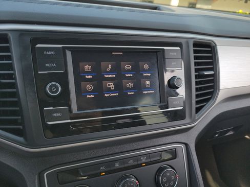 Used 2021 Volkswagen Atlas S image 23