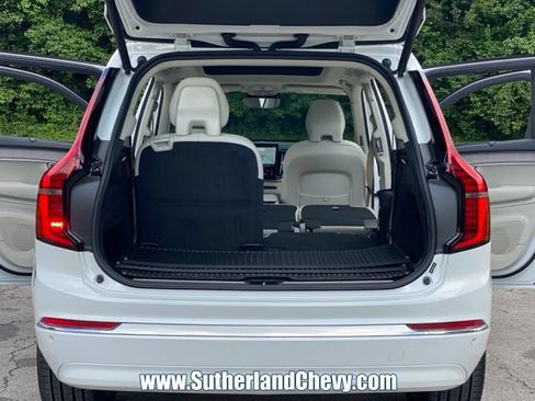 Used 2026 Volvo XC90 B6 Ultra w/ Protection Package AWD/4WD image 46