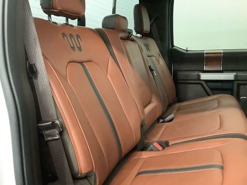 Used 2018 Ford F250 King Ranch w/ Chrome Package image 33