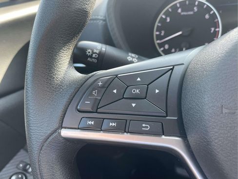 Used 2025 Nissan Sentra SV FWD image 24