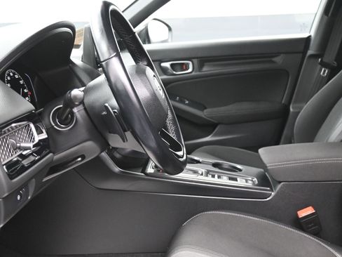 Used 2023 Honda Civic Sport image 18