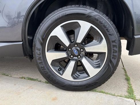 Used 2018 Subaru Forester 2.5i w/ Alloy Wheel Package AWD/4WD image 9