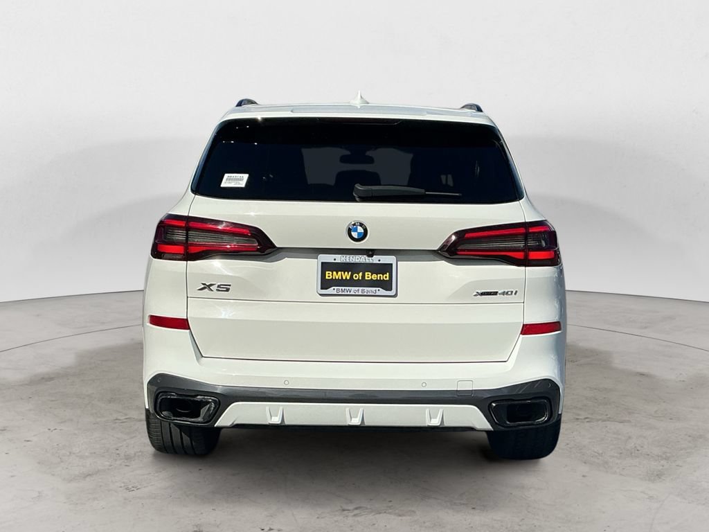 Used 2022 BMW X5 xDrive40i w/ M Sport Package AWD/4WD image 6