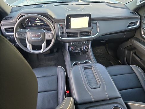 Used 2024 GMC Yukon SLT w/ SLT Premium Package RWD image 18