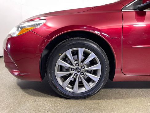 Used 2017 Toyota Camry XLE image 11