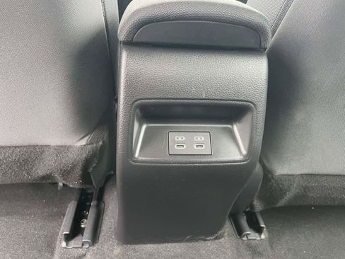 Used 2025 Toyota Corolla LE FWD image 13