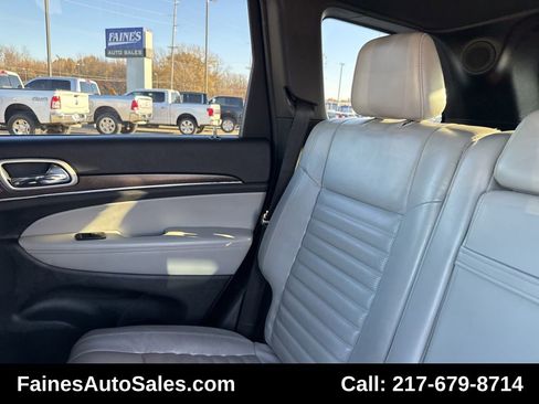 Used 2018 Jeep Grand Cherokee Limited image 57