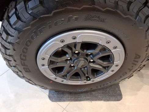 New 2025 Ford Ranger Raptor image 16