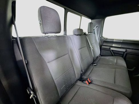 Used 2018 Ford F150 XLT w/ Equipment Group 302A Luxury AWD/4WD image 29