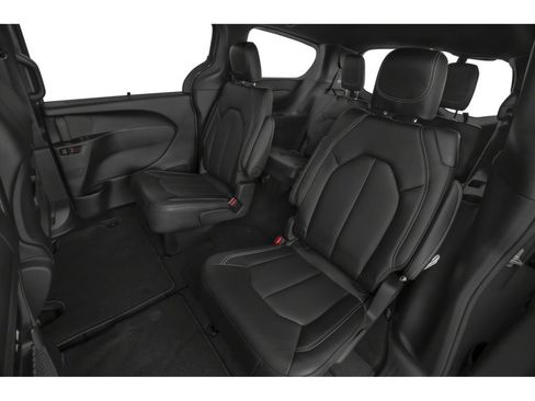 Used 2026 Chrysler Pacifica Select FWD image 8